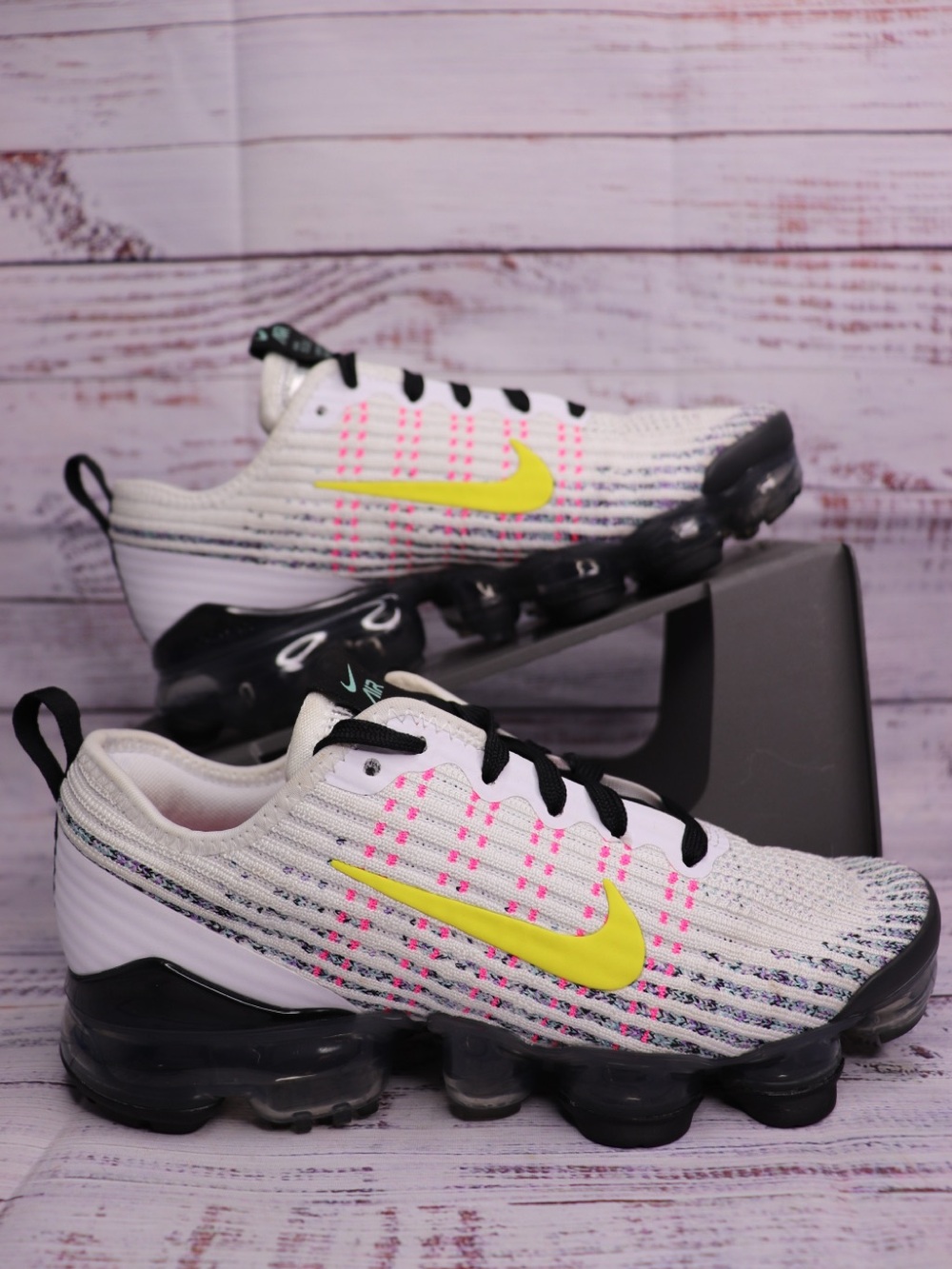 Nike Air VaporMax Flyknit 3 Low White Dynamic Yellow Size 4Y (GS)
